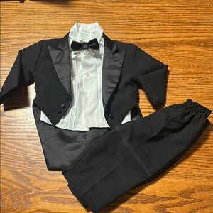 Toddler Black and White Tuxedo Set for Kids